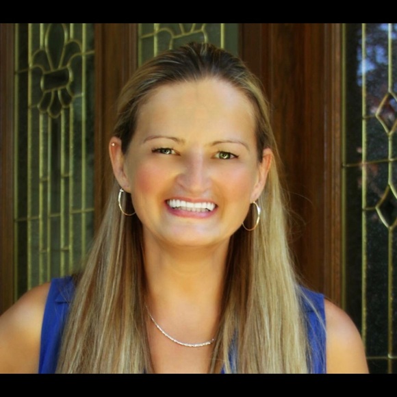 Meet your Posher, Luana - Picture 3 of 4